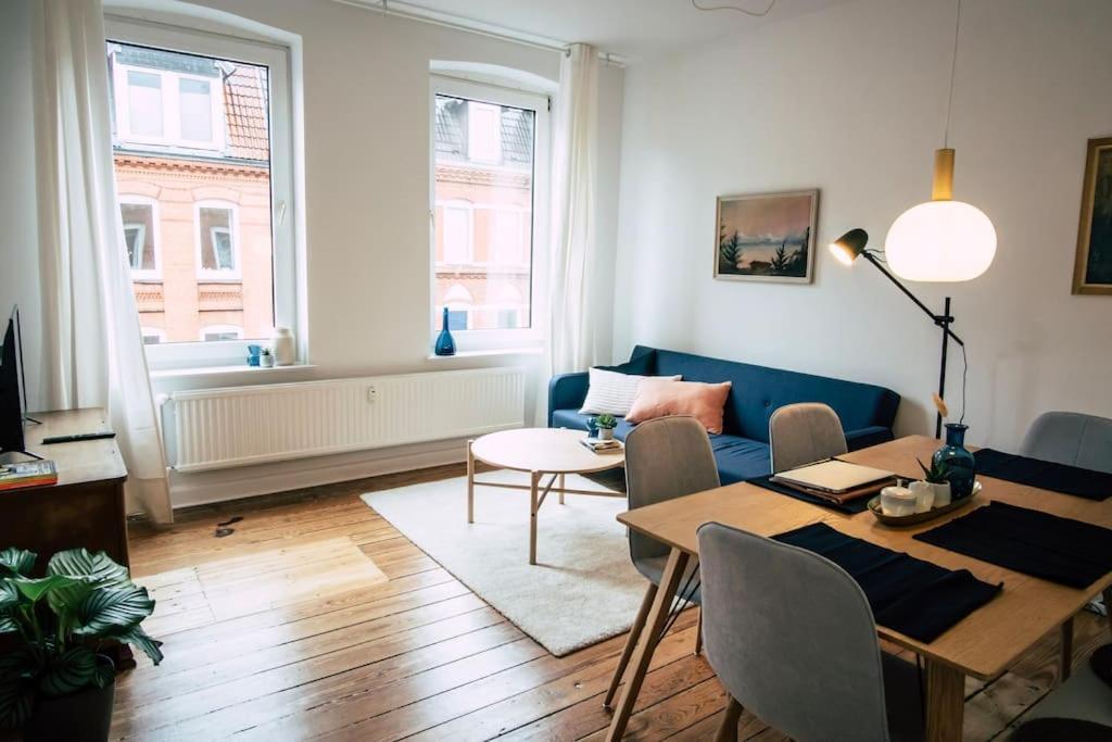 Sanierter Altbau, 2 Zimmer, 24-7 Check-In Киль Экстерьер фото